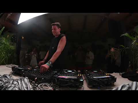 Oliver Koletzki Live at Qualista