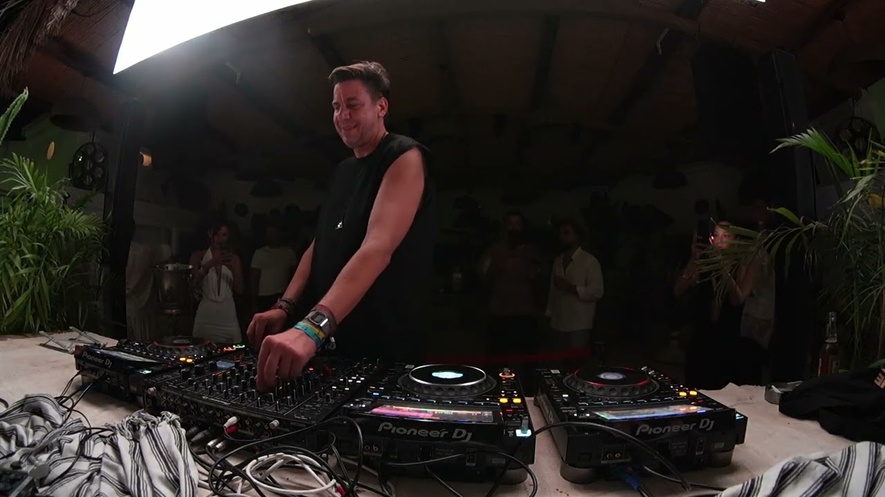 Oliver Koletzki - Live @ Qualista Beach 2025