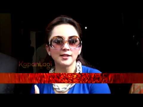 Regina Ikhlaskan Farhat Abbas Dengan Wanita Lain