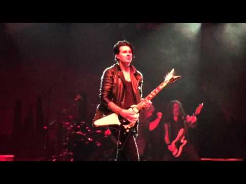 Helloween- "Straight out of Hell" guitar solos (Cleveland Agora 2016)