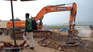Very Impressive! Contractors Busy On The 30 Km KASOA WINNEBA Road DUALISATION Project