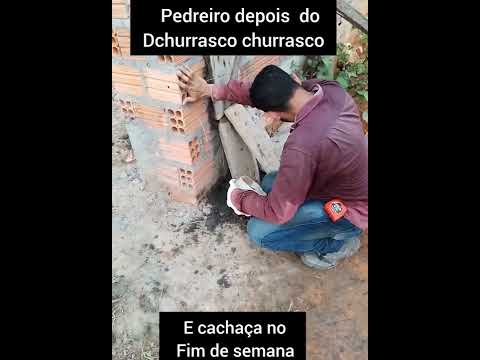 pedreiro de ressaca na segunda-feira