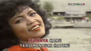 Download lagu Imam S Arifin & Dahlia - Berdayung Cinta (Stereo  Clip) mp3