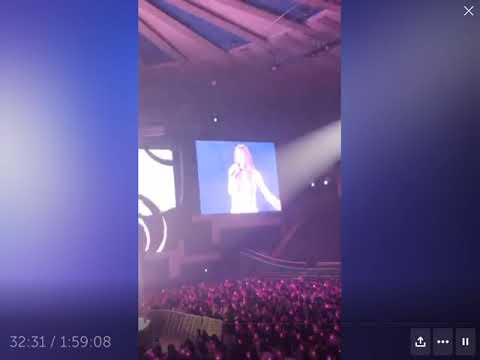 181020 Taeyeon ‘s...concert in Seoul Baram x3