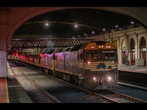 Pacific National's Loaded and empty Manangatang grains at Ballarat 15/6/23