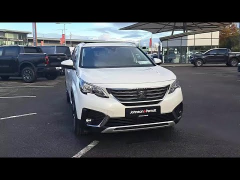 Peugeot 5008 1.2 PureTech 130bhp Allure - Image 2