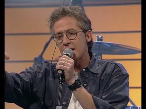 Video thumbnail for Roeem Rachok Roeem Shakuf - רואים רחוק רואים שקוף
