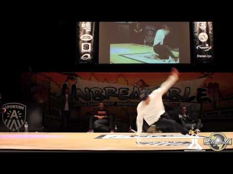 Junior vs Stripes // .BBoy World // BREAKING 1on1 EIGHT-FINAL | UNBREAKABLE 2013