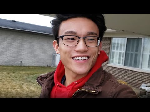 MY FIRST VLOG!
