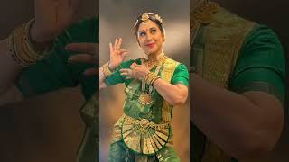 Download lagu ✨ A timeless dance form deserves a timeless look! 💃🏻✨ #dance #meenakshiseshadri  #bollywood mp3