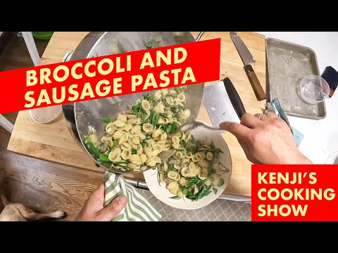 Pasta with Broccoli and Sausage (Classic Italian Cooking)