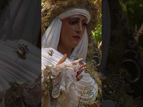 Cómo sonríe la Esperanza porque se va de misión a evangelizar las calles del Polígono Sur de Sevilla