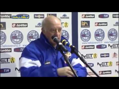 MAZZONE LITIGA IN SALA STAMPA