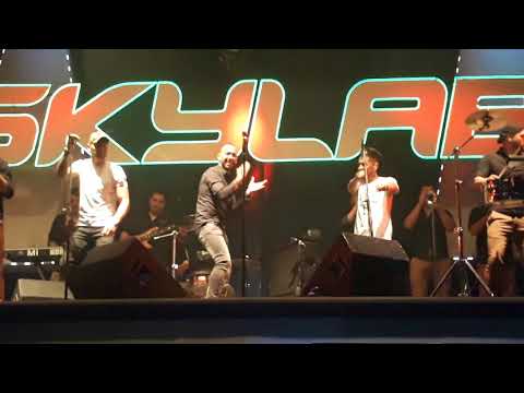 LA KONGA en skylab (volveras a mi cama, no me quiero enamorar, no quiero herirte)