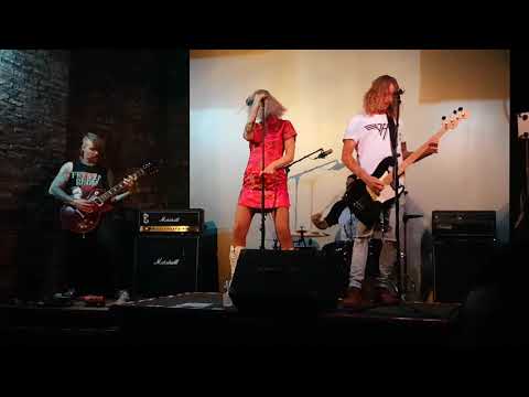 "Say Your Mine" by Aussie band Smoking Martha, live at the Globe in Glossop