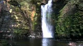 preview picture of video 'video3.mov: Brecon Beacons - Waterfalls'