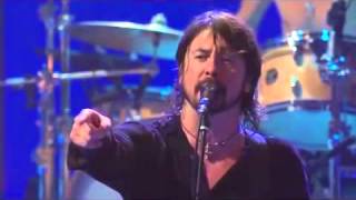 Dave Grohl stops show cause fight! iTunes Festival 2011