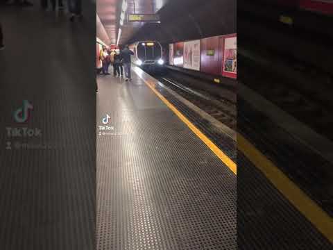 Milano centrale ❤️❤️🖤🖤