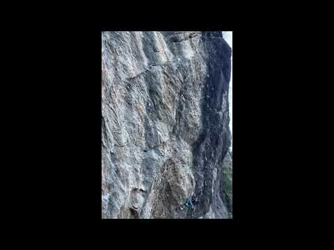 L’extremacura 8c Gravere ~Gianluca Vighetti 12 y.o.