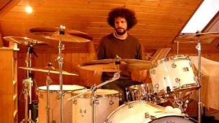 Video thumbnail for Tamburo Vintage Rock - zwei Minuten Schlagzeug - Ideensammlung mit Bass und Hi-Hat by trommeltom