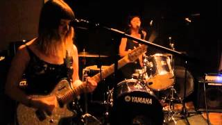 Feature - Reeling (Live @ Troyganic Cafe, London, 06/06/14)