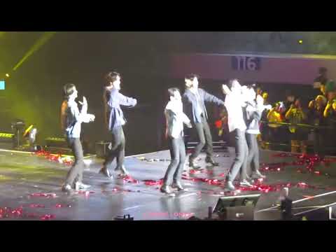 221029 Shine - PENTAGON at Hallyuween PH