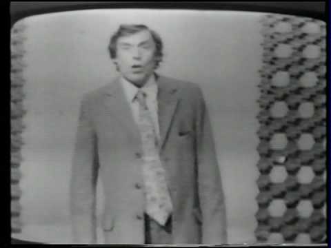 Larry Grayson- Shut That Door (1972)