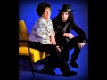 Jack White & Wanda Jackson - Thunder On The Mountain (Bob Dylan cover)