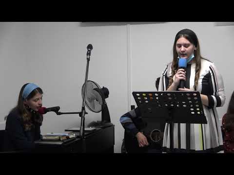 Ma simt atat de iubit - Debora Miron si Lavinia Lazar