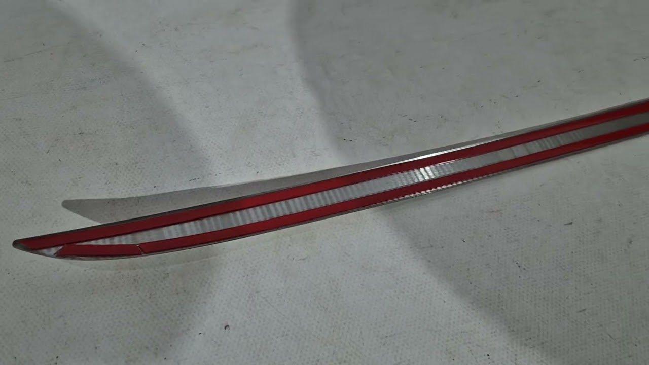 Накладка на багажник нержавейка Video 1