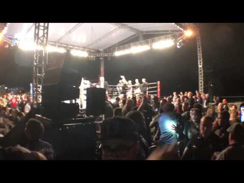 Erislandy Lara entrance to the ring 1-13-17