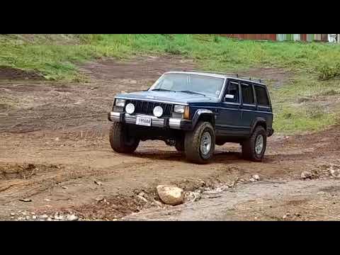 Jeep XJ Eaton Detroit Truetrac 4WD Spin Test