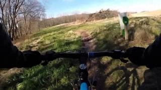 preview picture of video 'Two Rivers Bike Park - Downhill Flow Trail + Westside'