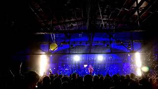 The Flaming Lips - The Castle (clip) - Cain&#39;s Ballroom, Tulsa OK 4/25/17