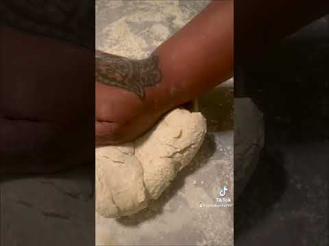 Chef Boyardee pizza kit