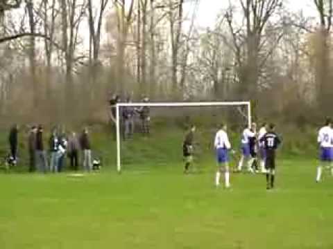 09/11/2008 FC Alb Ultras in Nasgenstadt - Formierung der Ultras hinter dem Tor