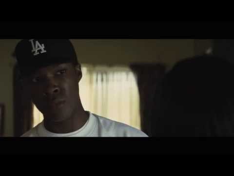 N. W. A. - Straight Outta Compton / Extrait "Discussion entre Dr. Dre et sa mère" VF