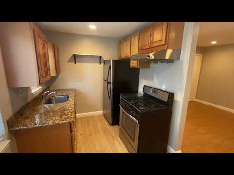 Beautiful 1 Bedroom Apartment located at 1410 Hess Road , Redwood City. HUGE PRIVATE BACKYARD!