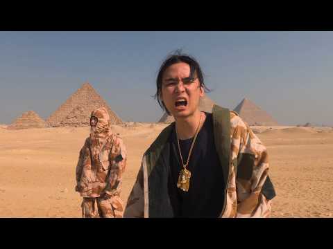 YoungQueenz, N.O.L.Y - "餃子 (ft Loota) "