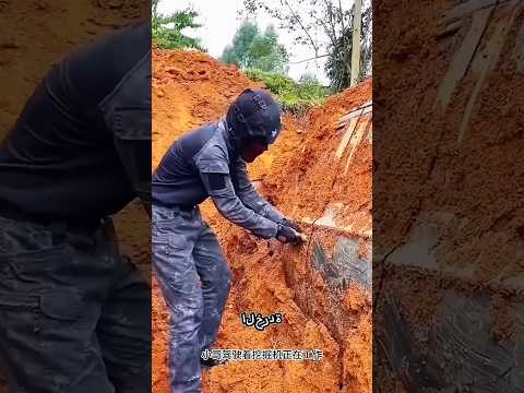 تحدى رونالدو نفسه في العثور على سيارته المحظوظة التييملكها منذ 20 عامًا وتنظيفها🤯🚗#shorts