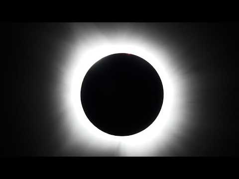 Spain prepares for rare solar eclipse amid heat and wildfires