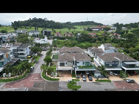 2 STOREY CORNER LOT SEMI DETACHED LAKEHILL VILLAS, BANDAR BARU BANGI, BANGI . video