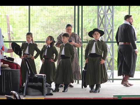 Martes y Radio Imagen. Hoy hablamos con "Las aceitunas de Laborde". Subcampeones de Malambo