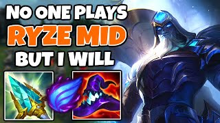No one plays Ryze Mid but I will (Hes actually rea