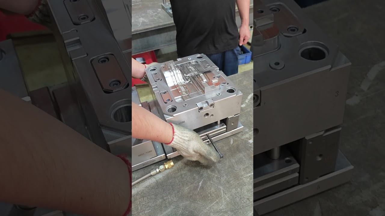 Ejector Pin Test on the mold#plasticmold #plasticmolding #moldfactory #molding #injectionmolding