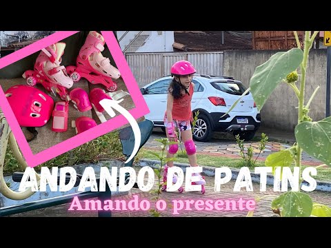SOPHIA GANHOU UM PATINS | PRIMEIRO DIA APRENDENDO | SERA QUE ELA GOSTOU ? Vania de Bortoli  #patins