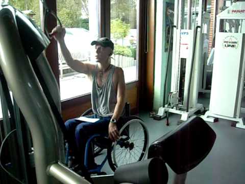 Krachttraining in Sanitas te Wichelen(1)