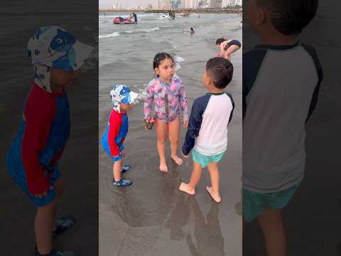 Se pelea con su primito 🥹😱 #youtubeshorts #humor