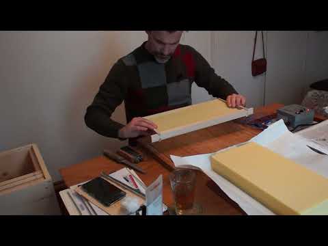 Att vaxa ramar med mellanväggar - Förberedelse för en ny bisäsong