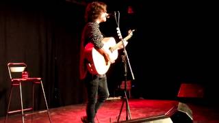 Kyle Falconer (The View) - Glass Smash (live acoustic)